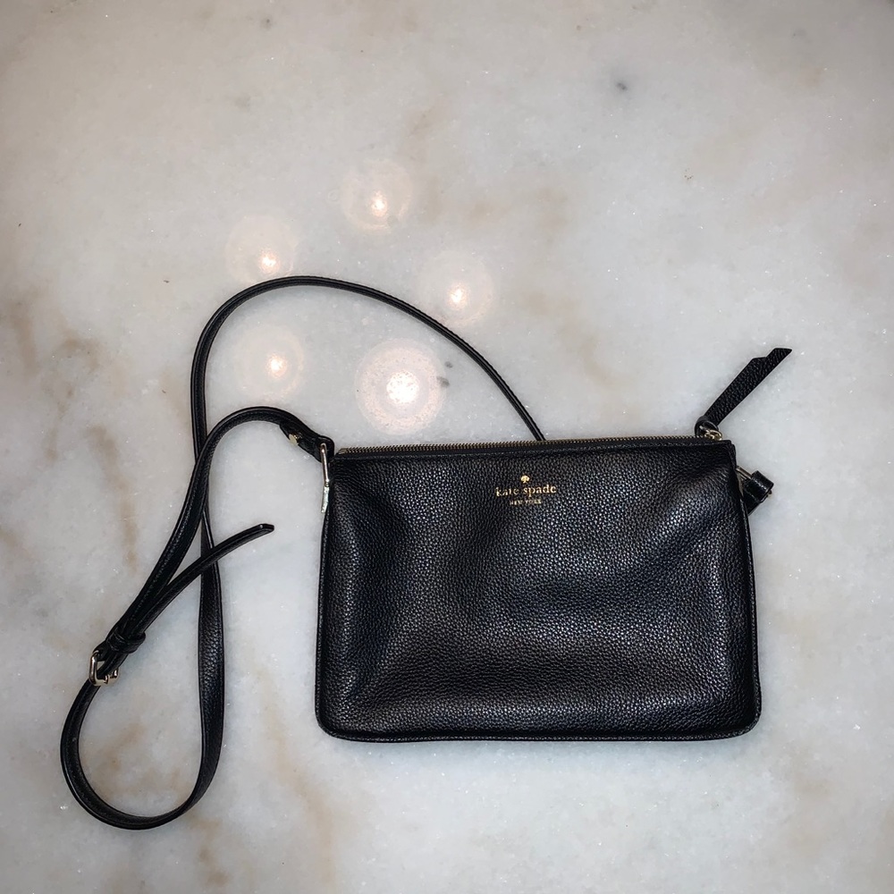 Black Kate Spade Crossbody !!